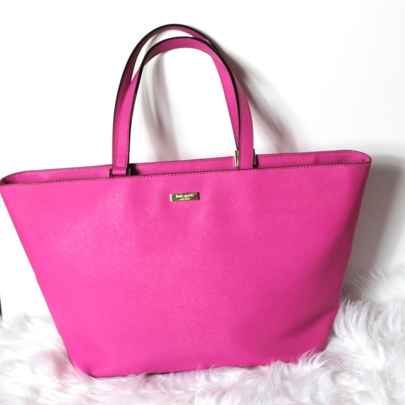 kate spade Handbags - Kate Spade Large tote FLASH SALE